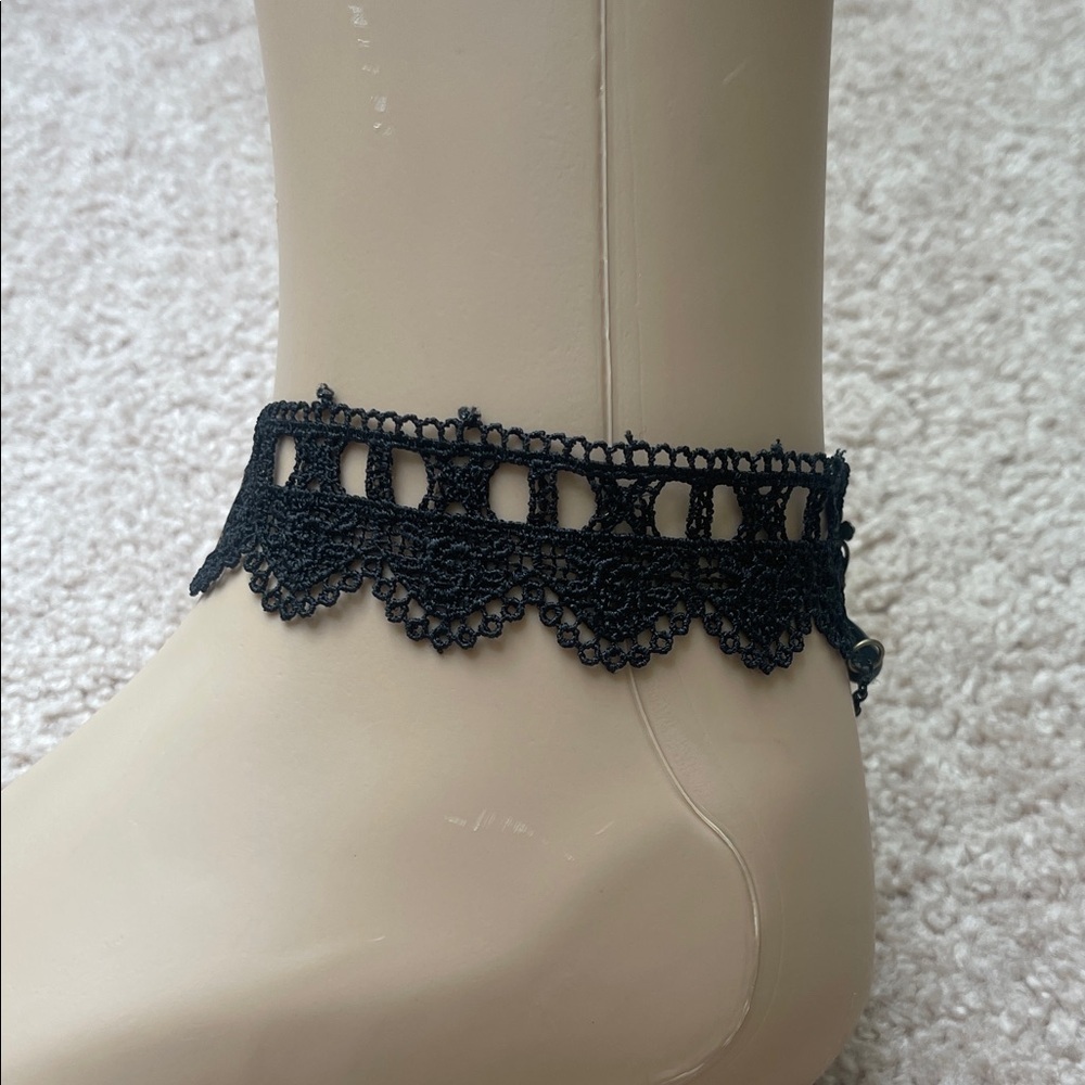 NWT Black Lace Gothic Anklet with Beads - Picture 2 of 5